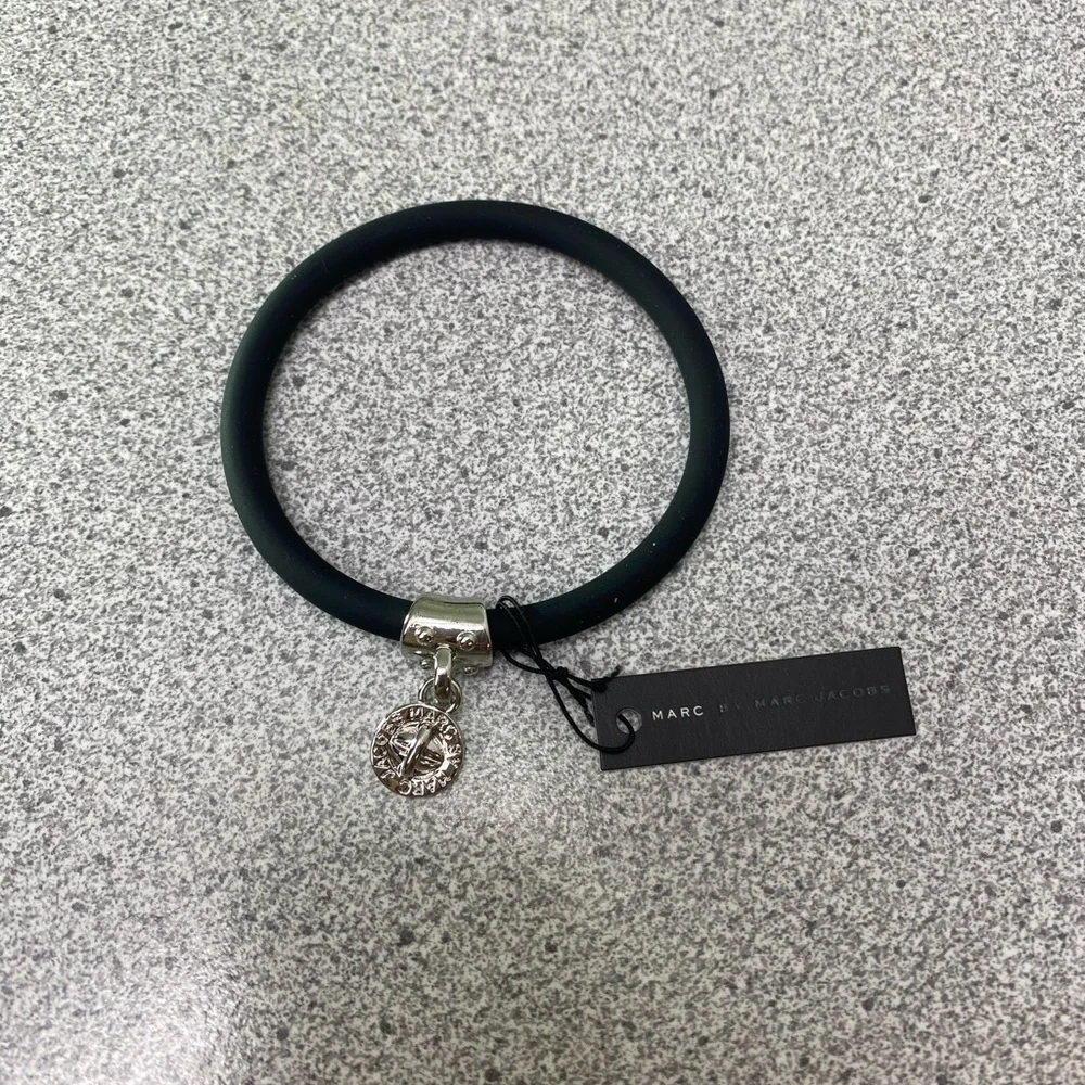 Marc by Marc Jacobs Black Argento Bracelet with Silver Charm NWT